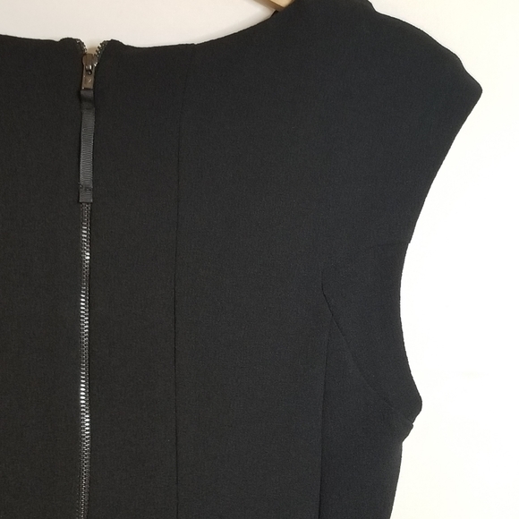 TOPSHOP Perfect Little Bkack Dress - Picture 9 of 12